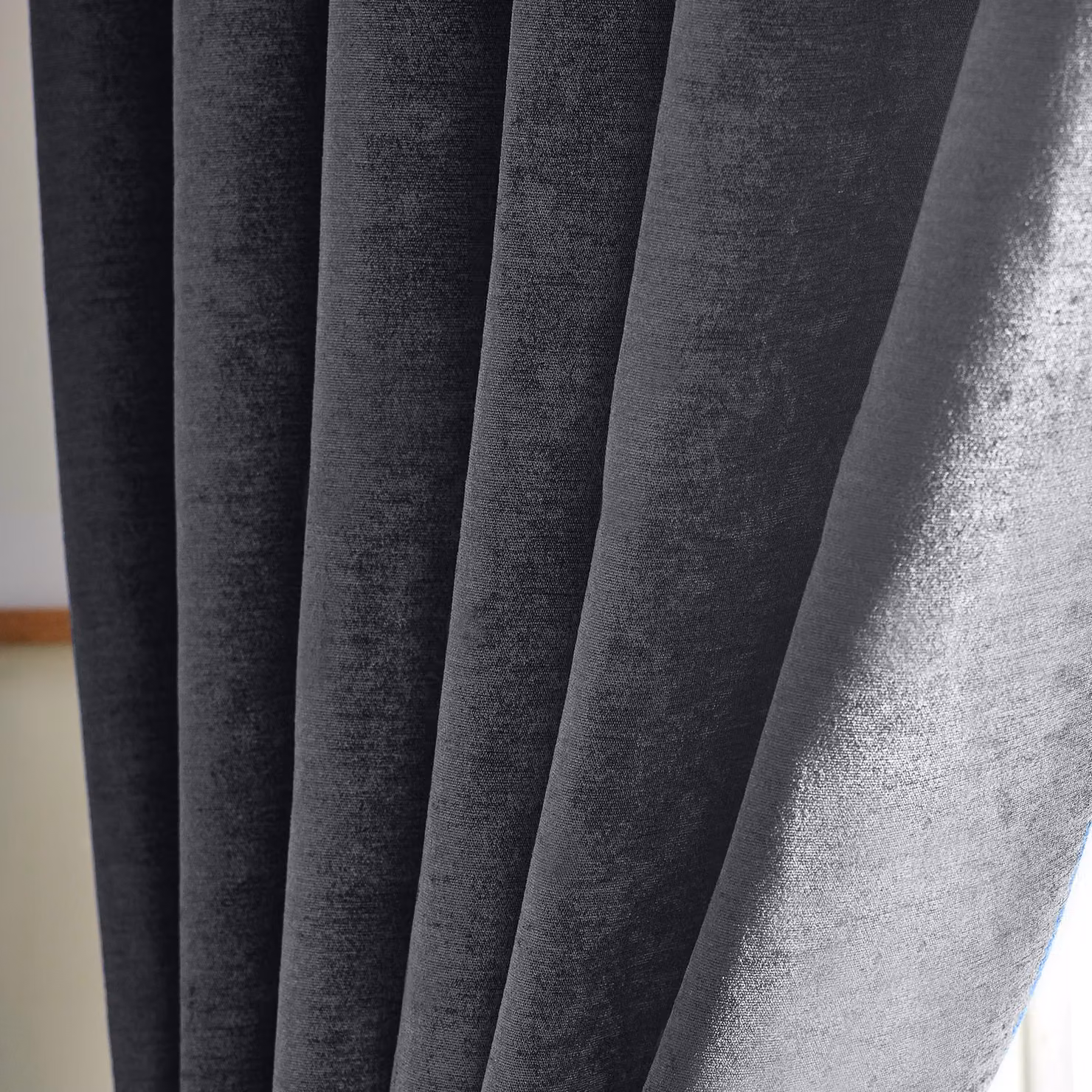 Luxury Living Chenille Blackout Eyelet Curtains in Anthracite, Thermal Triple Weave Pair, Width: 117 cm, Drop: 183 cm – 3