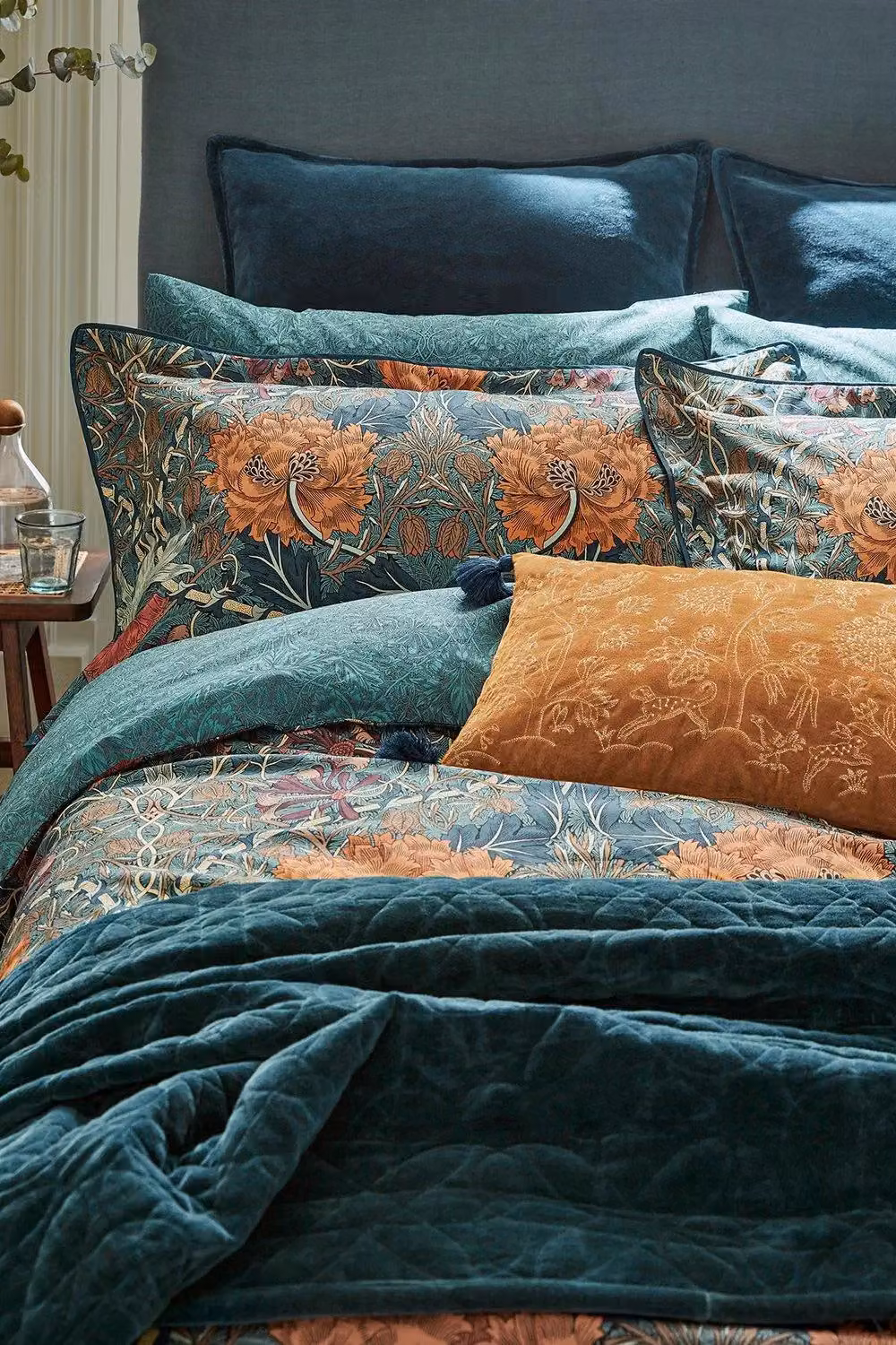 Morris & Co Honeysuckle & Tulip Organic Cotton Percale Duvet Cover Set in Petrol and Mulberry, W: 200 cm x L: 200 cm – 2