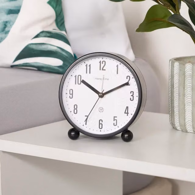 OHS Minimalist Round Analog Tabletop Kids Mantle Clock in Black