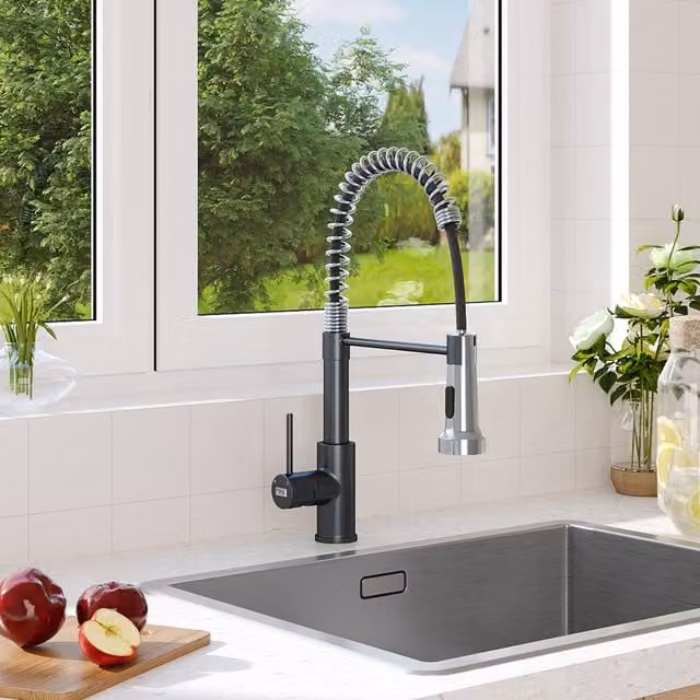 Livingandhome Single Lever Stainless Steel Mixer Tap with Spray Function and Swivel Spout in Matt Black