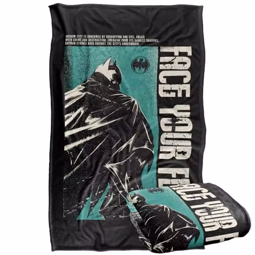 Warner Bros. Batman Face Your Fear Super Soft Fleece Throw Blanket, Multicolour, W: 91 cm, D: 147 cm – 1