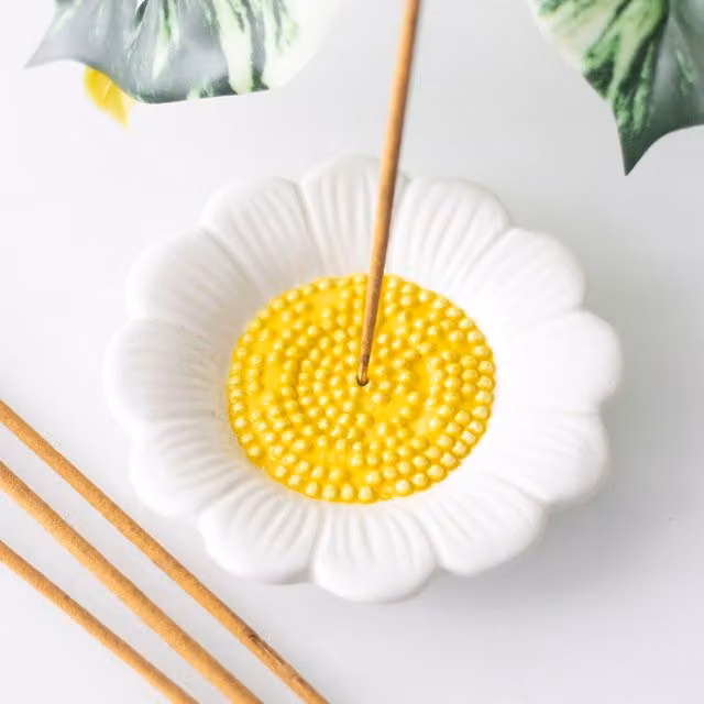 Kingsbury Gifts Ceramic Daisy Floral Incense Stick Holder, White and Yellow