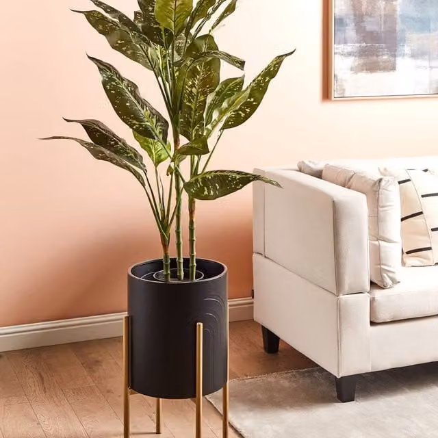 Wyld and Coco Black and Gold Lacquered Metal Geometric Plant Stand, W/D/H: 32 x 32 x 58 cm – 1
