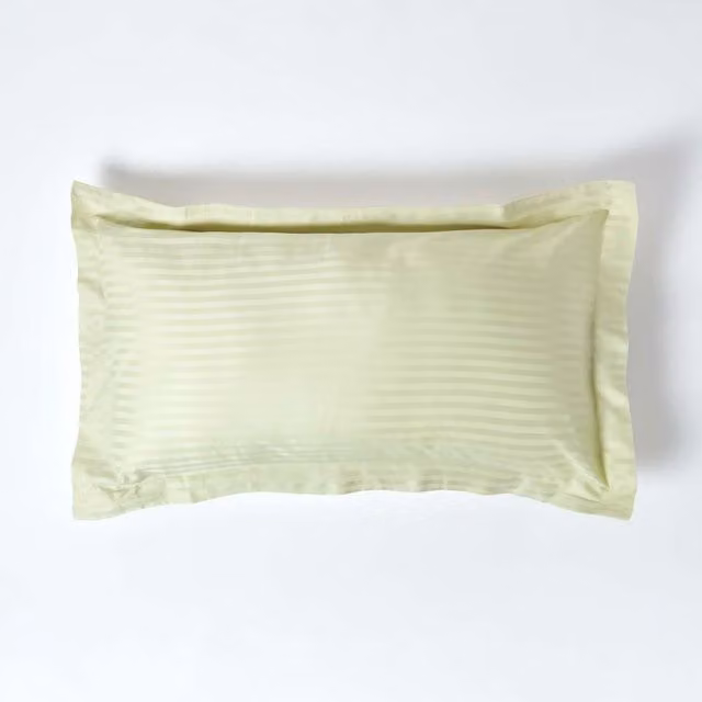 Homescapes Green Combed Cotton Percale Pillowcase