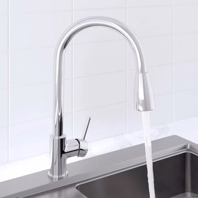 Moritza Chrome Single Lever Pull Out Kitchen Mixer Tap with Swivel Spout and Spray Function