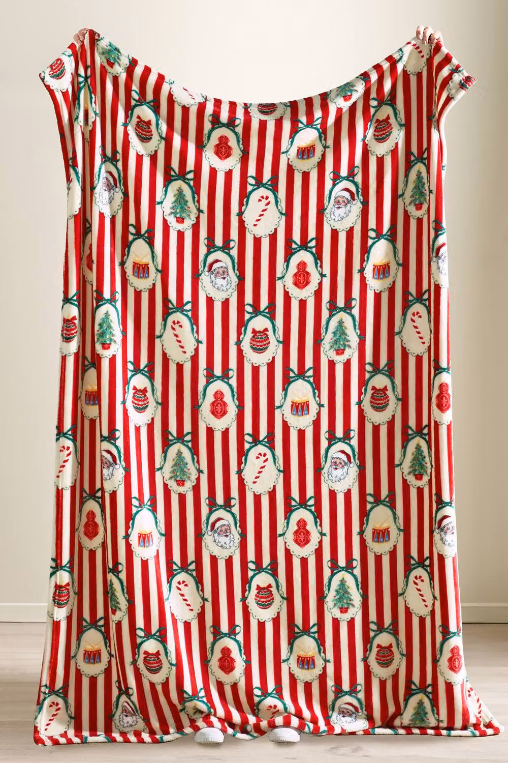 Catherine Lansfield Christmas Vintage Stripe Cosy Fleece Blanket Throw in Red, W/D/H: 130 x 170 cm – 2