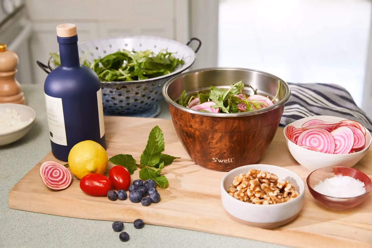 S'well Teakwood Salad Bowl Kit in Brown, 1.9 l – 3