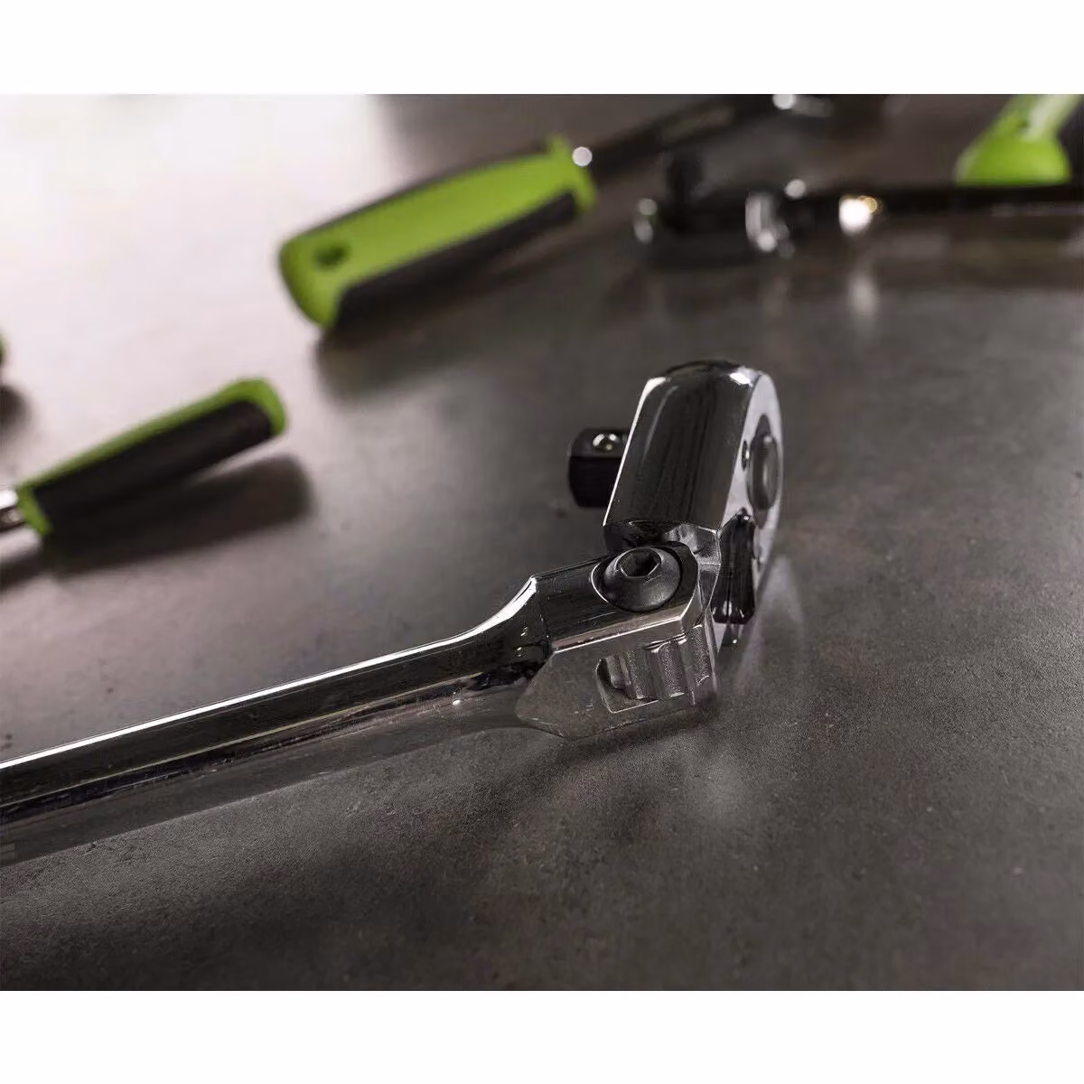 Loops Extra Long 72-Tooth Flip Reverse Ratchet Wrench with Flexi-Head, 3/8 Inch Sq Drive, Silver and Multicolour – 2