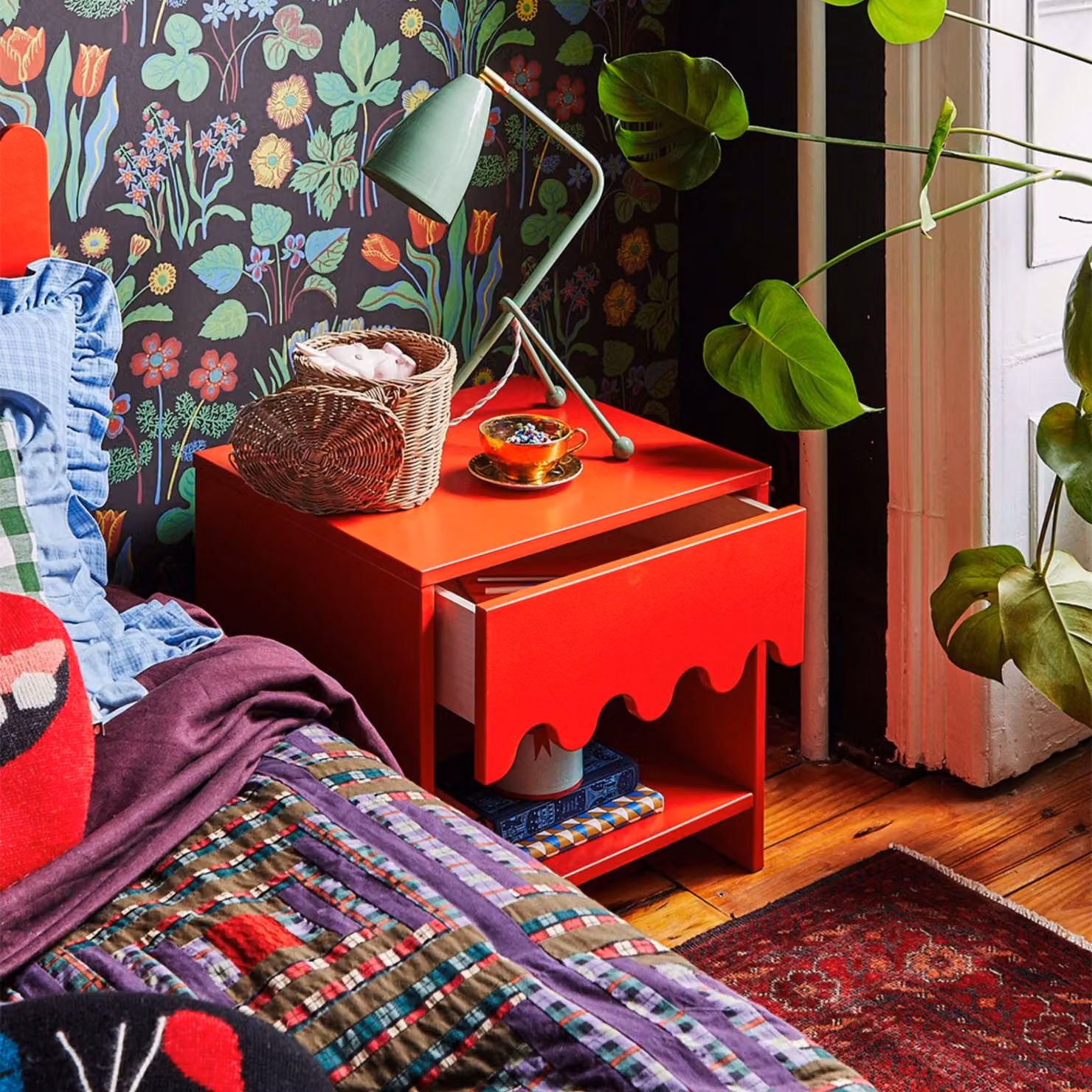 Oeuf NYC Moss Bedside Table in Red, W/D/H: 43 x 46 x 48 cm – 4