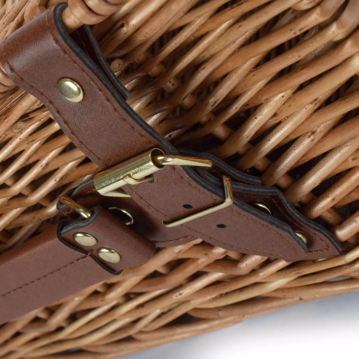 Red Wicker Picnic Basket with Brown Light Steamed Finish, 35cm Diameter – 3