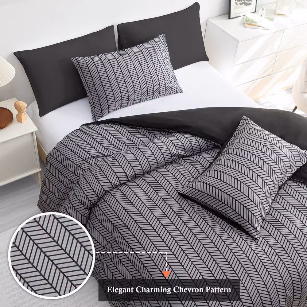 Lazzaro Home Premium Chevron Microfibre Reversible Duvet Cover and Pillowcase Set in Grey, Super King – 2