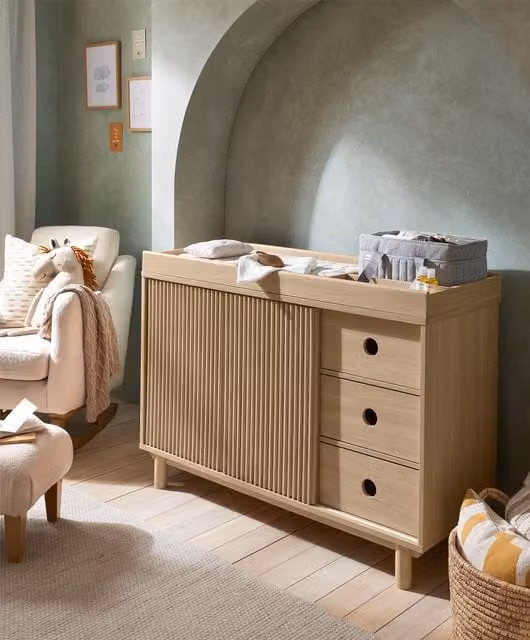 Mamas & Papas Oska Wide Dresser Changer in Natural Oak