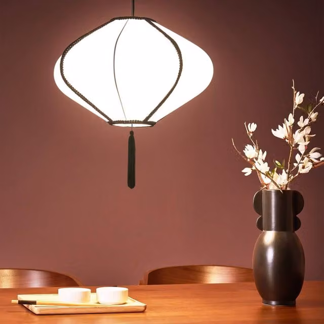 Wyld and Coco White Nylon Tassel Pendant Light W: 39 cm, H: 101 cm – 1