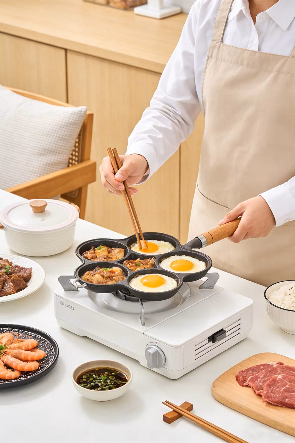 Garden Sanctuary Non-stick 6-hole Cast Iron and Ceramic Egg Frying Pan in Black – 3