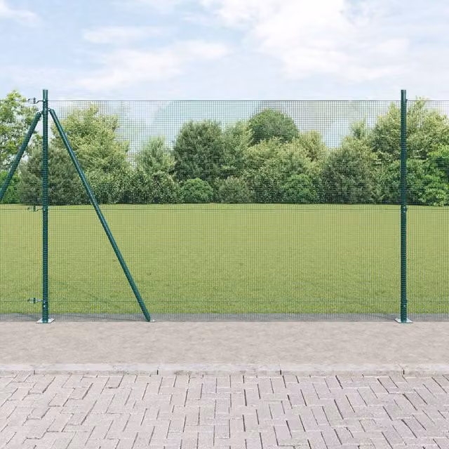 Berkfield Home Green Powder-Coated Steel Welded Wire Fence with 13 Flanged Posts