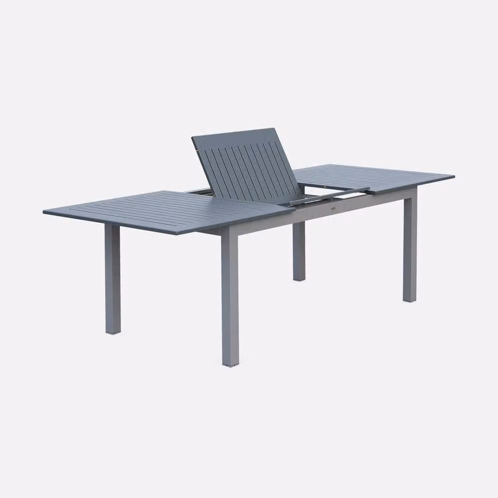 Sweek 8-Seater Extendable Aluminium Garden Table in Grey – 2
