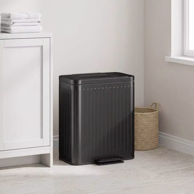 STILVORA Dual Kitchen Bin 40L with Soft-Close Lid and Pedal, Black