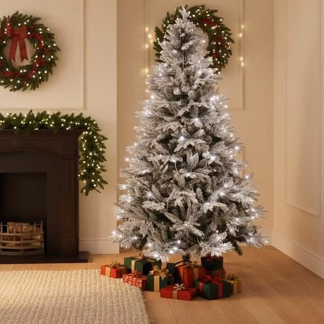 Shatchi Pre-Lit Snow Flocked Christmas Tree with Cool White Lights in Green, 4ft – 1