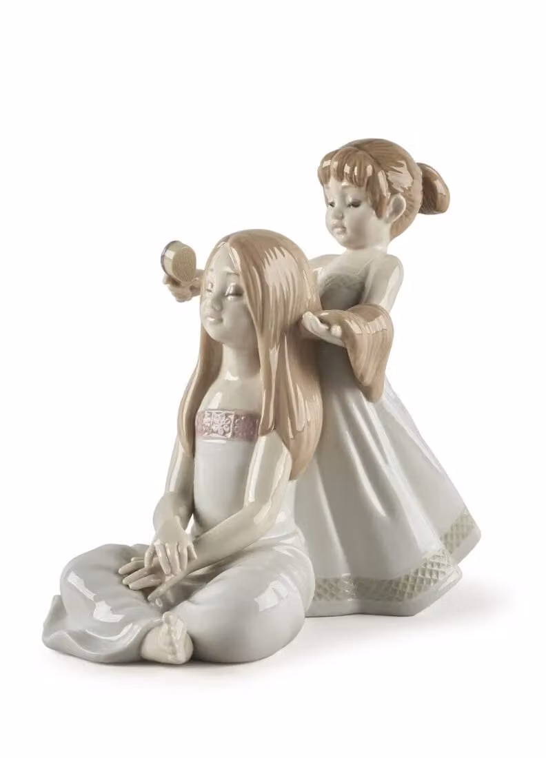 Lladró Combing Your Hair Porcelain Sculpture in Beige