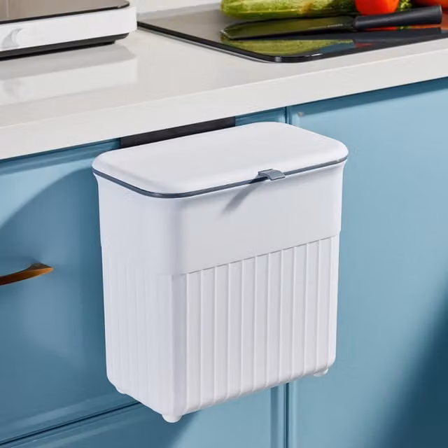 Livingandhome White Wall Mounted Plastic Kitchen Hanging Waste Bin with Flip Lid
