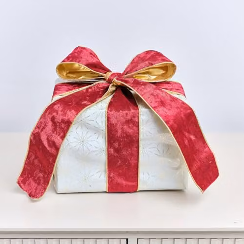 Melody Maison Red and Gold Velvet Wired Christmas Ribbon