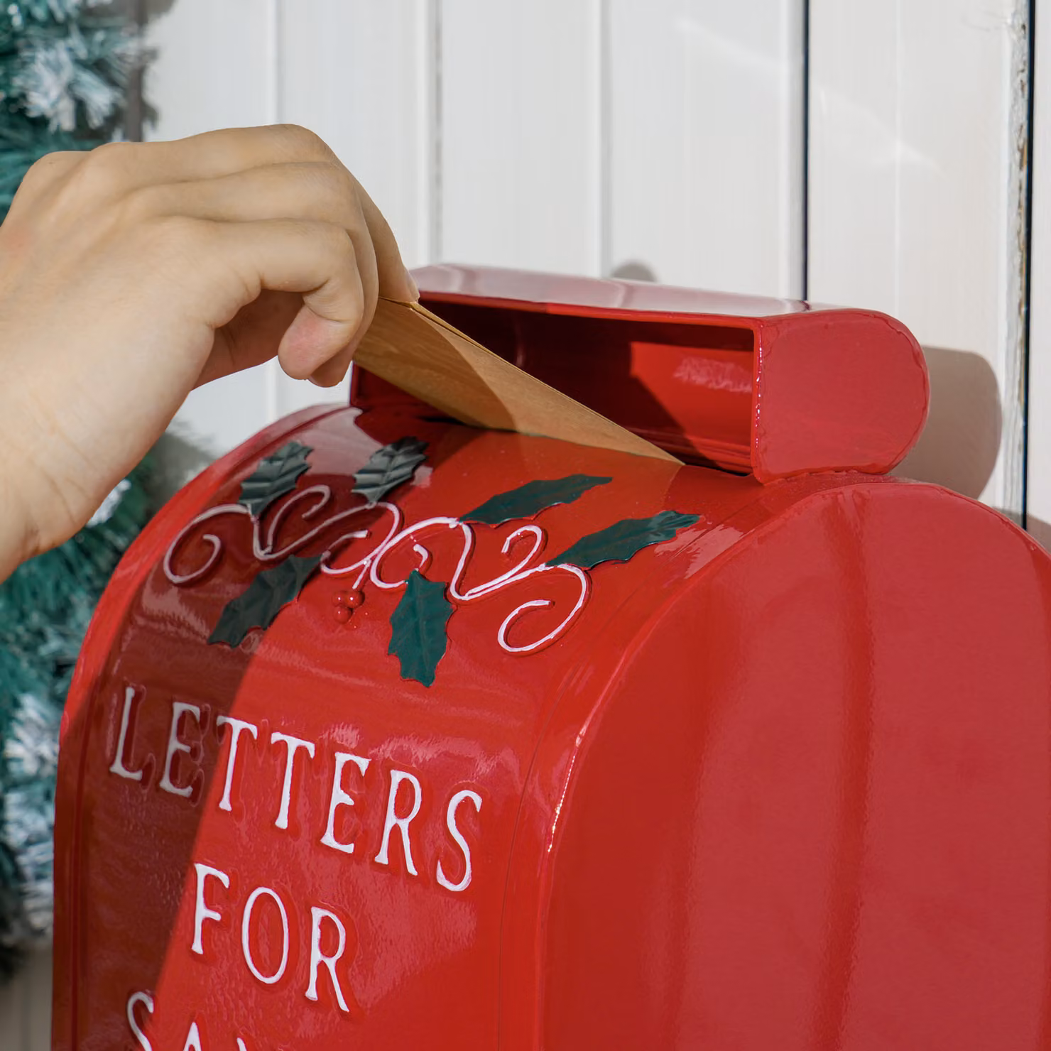 HOMCOM Red Christmas Post Box for Santa Letters, Freestanding or Wall Mounted Metal Decoration – 6
