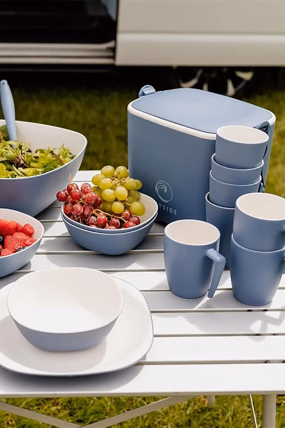 Bayside Blue Pool 5L Cool Box and Multicolour Picnic Blanket Set – 3