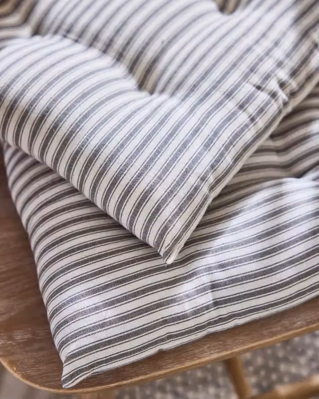 Dibor Set of 4 Grey Outdoor Garden Furniture Seat Pads with Ties, W/D/H: 40 x 40 x 40 cm – 3