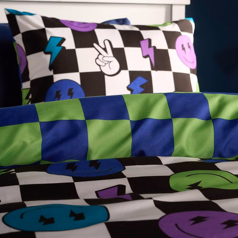 OHS Kids Checkerboard Reversible Bedding Set with Duvet Cover and Pillowcase, Multicolour, Double, W: 140 cm, L: 200 cm – 3