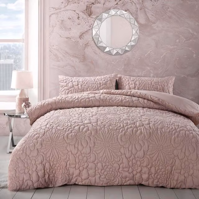 Velosso Pink 3D Embossed Floral Pattern Microfibre Duvet Set with Pillowcase, 140 x 200 cm