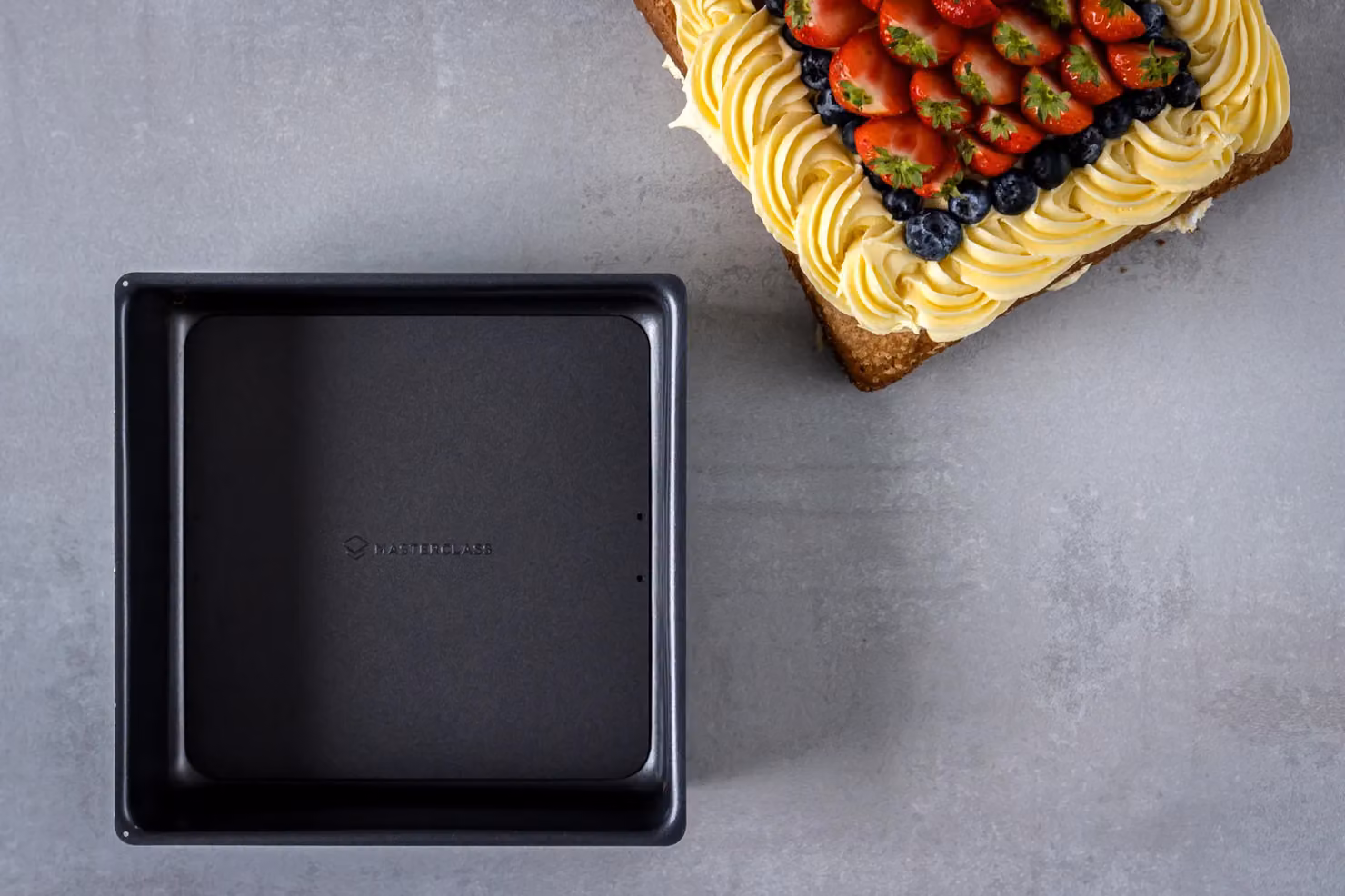 MasterClass Square Non-Stick Deep Cake Tin, Grey Carbon Steel with Loose Base, 23 cm – 6
