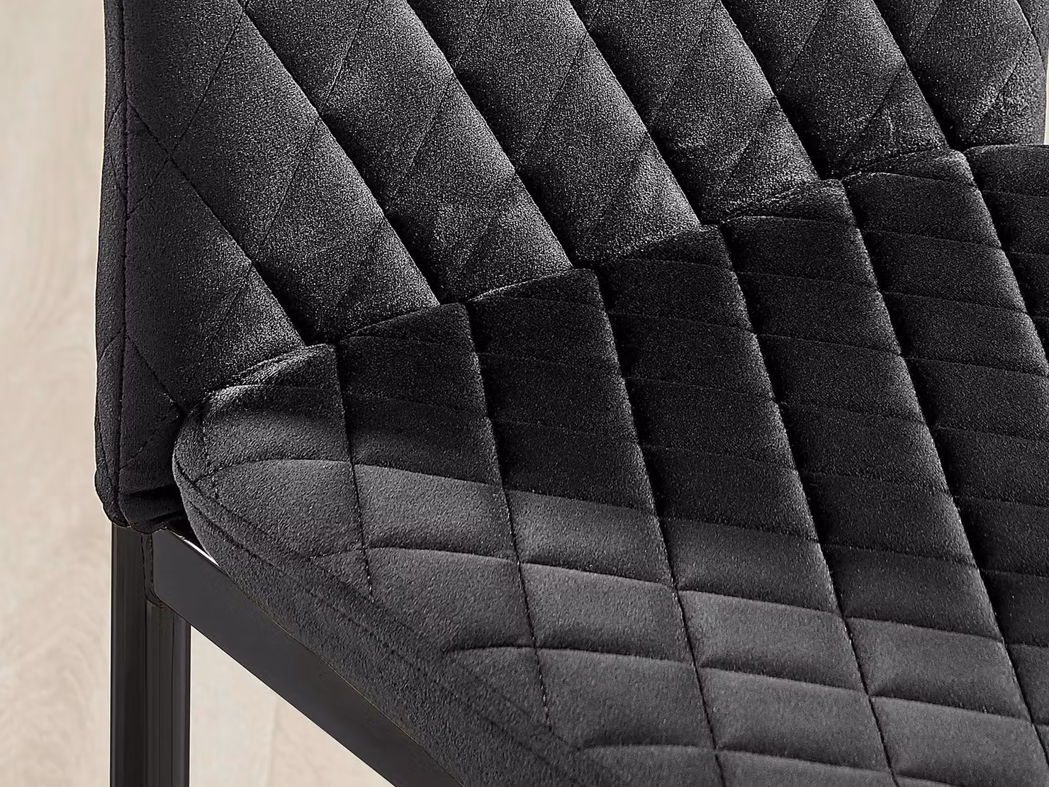 FurnitureboxUK Set of 6 Milan High Back Diamond Pattern Velvet Dining Chairs with Black Metal Legs – 2