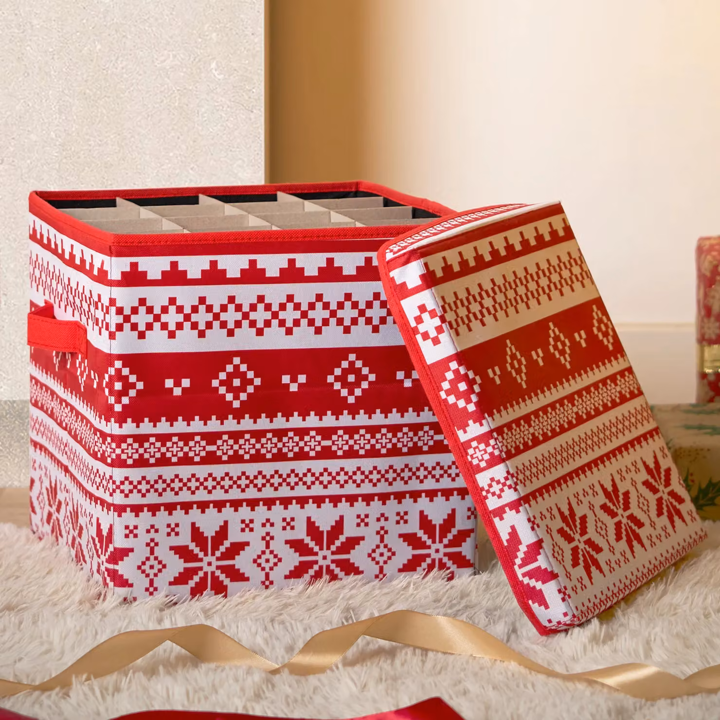 OHS Bauble Storage Box Organiser for 64 Christmas Decorations, Red and White, W/D/H: 30.0 x 30.0 x 30.0 cm – 5