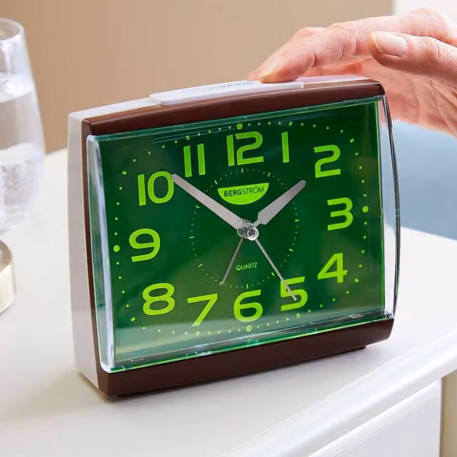 Bergstrom Glow-in-the-Dark Alarm Clock with Silent Second Hand in Green, W/D/H: 14.5 x 13.0 x 6.8 cm