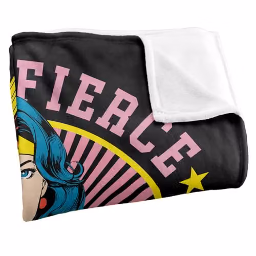 Warner Bros. Wonder Woman Circle Portrait Super Soft Fleece Throw Blanket, Multicolour, W: 152 cm, D: 127 cm – 2