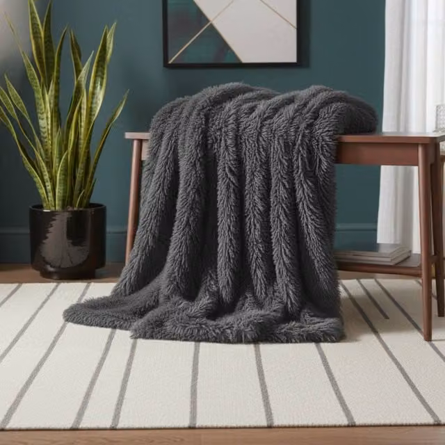 Snug City Extra Fluffy Grey Plush Throw Blanket, W/D/H: 150 x 200 cm