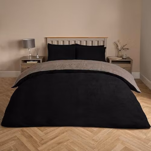 Brentfords Reversible Teddy Fleece Duvet Set with Pillowcases, Black and Beige, W/D/H: 200 x 200 x 50 x 75 cm – 1