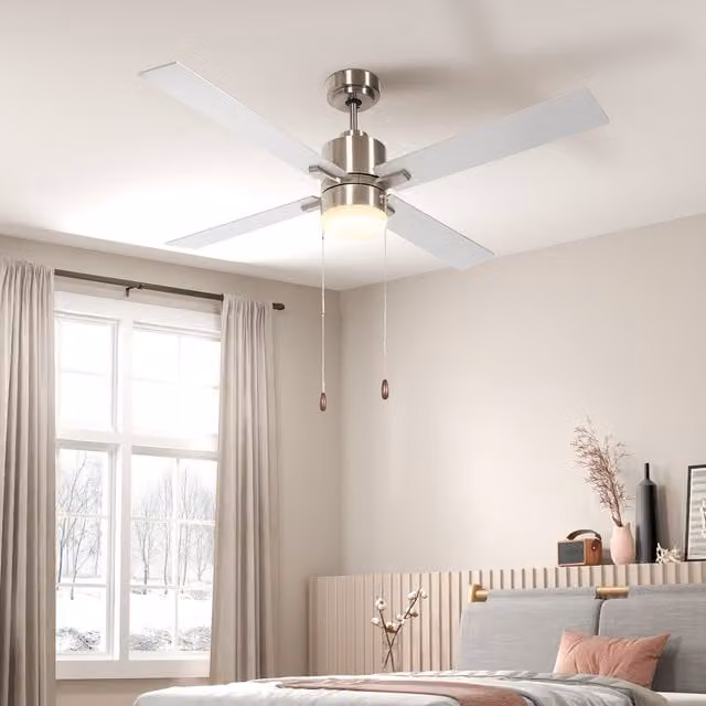 HOMCOM Reversible Ceiling Fan with LED Light, Silver, Diameter: 130 cm
