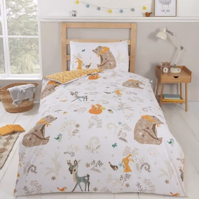 Rapport Home Woodland Friends Reversible Polycotton Duvet Set and Pillowcase in Multicolour and White