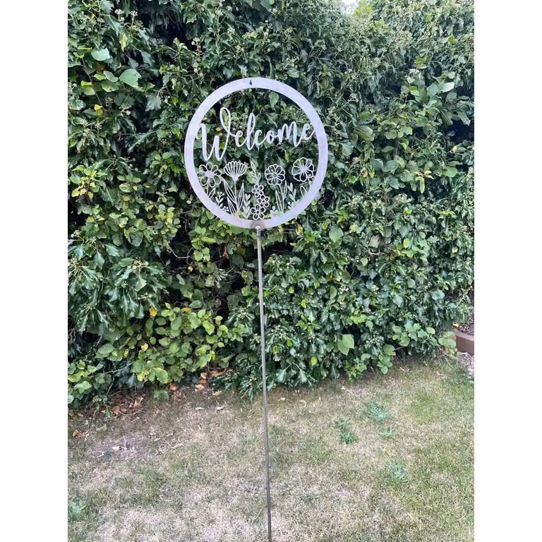 Poppyforge Welcome Metal Sign on 4 Feet Pole, Silver/Multicolour, W: 30 cm, H: 152 cm