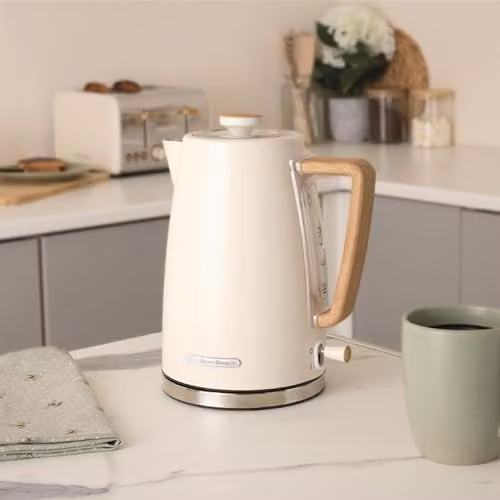 Hamilton Beach Scandi Electric Kettle, 1.7 l, Matte Cream with Wood Effect, Beige – 2