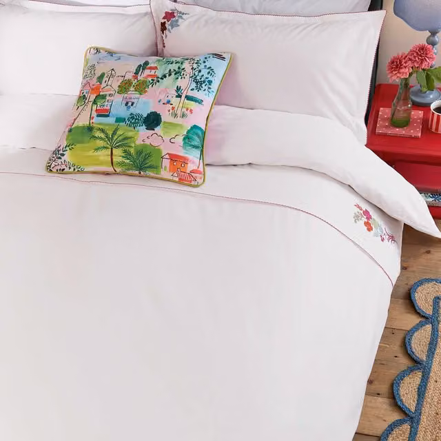Land & Shore Fia Kingsize Cotton Percale Duvet Cover and Pillowcase Set, Multicolour Floral – 1