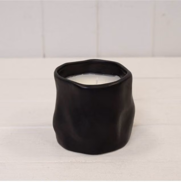 KDMD Timeless Black Sculpted Ceramic Pillar Candle – 1