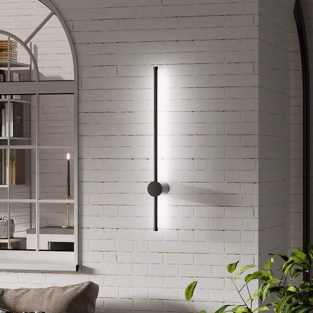 Living Star Modern Rotatable LED Straight Wall Light in Black, 60 cm