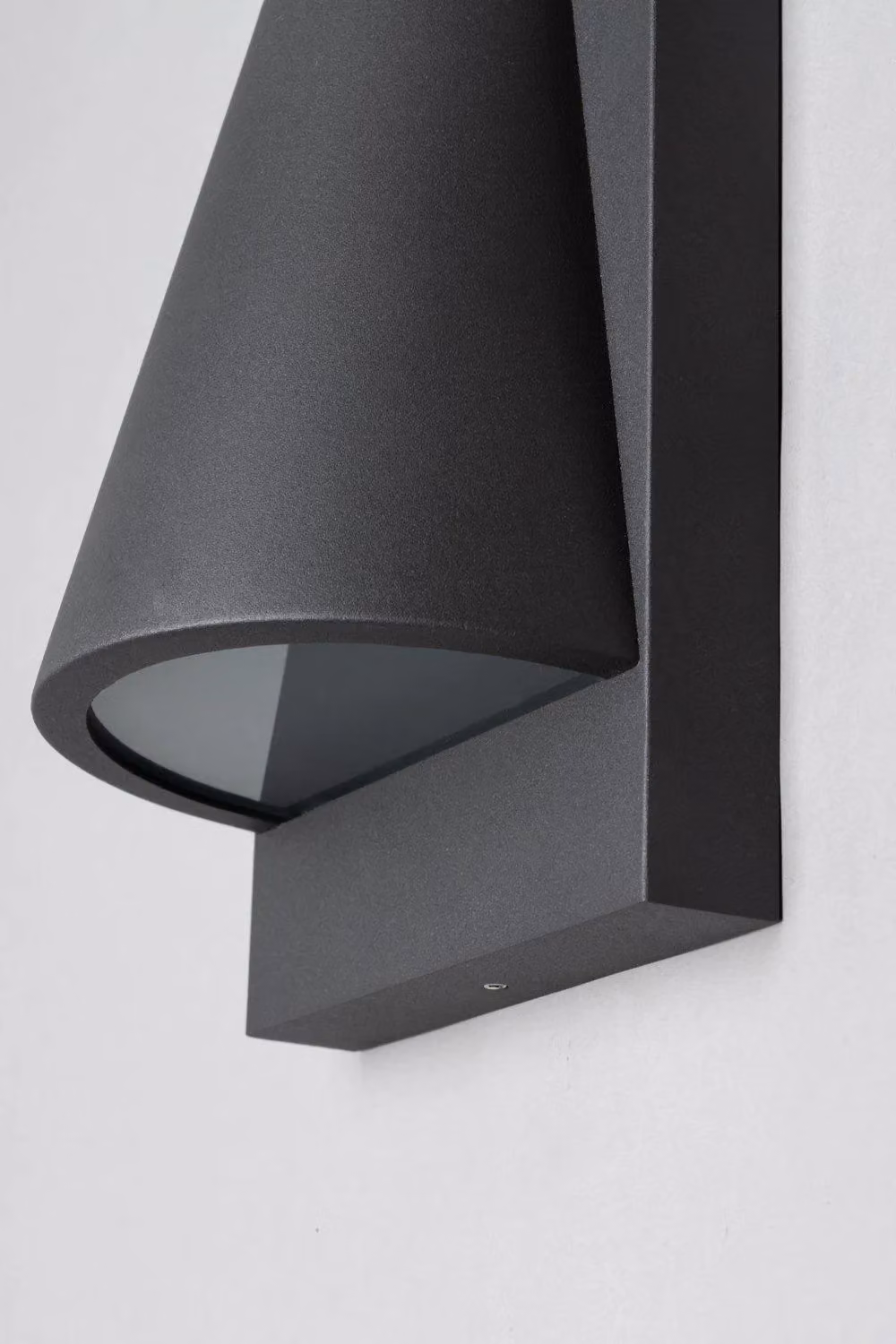 BHS Lighting Wilbur Minimalist Outdoor Wall Light in Grey Metal – 2