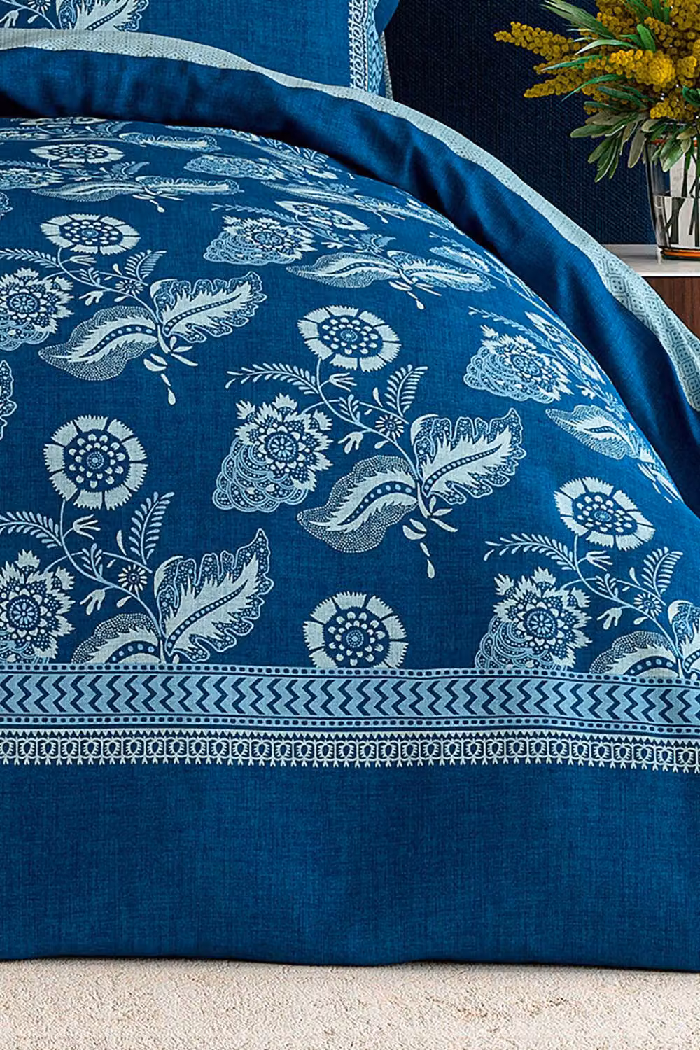 V&A Eastern Bloom Cotton Percale Duvet Cover and Pillowcase Set, Blue, W: 180 cm, H: 200 cm – 4