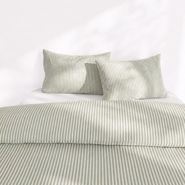 Martex Studio Edition Pinstripe Duvet Cover Set in Green, 200 x 200 cm