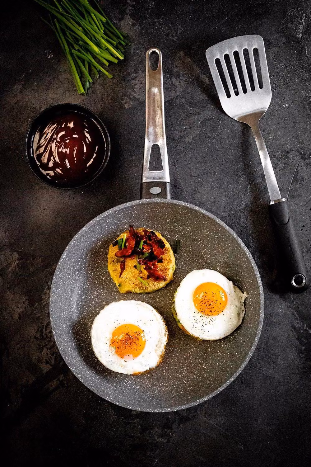 MasterClass Non-Stick Aluminium and Steel Frying Pan, 26cm, Black or Grey – 4