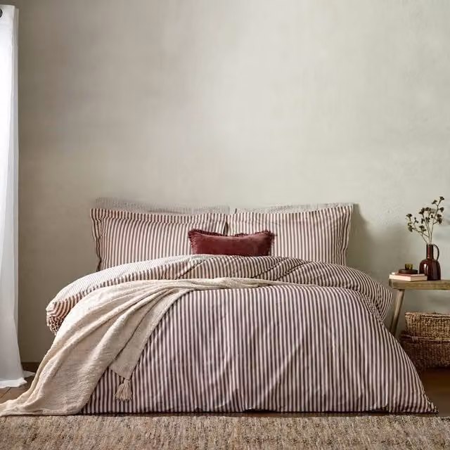 Yard Hebden Striped 100% Cotton Reversible Duvet Cover and Pillowcase Set in Red, W: 140 cm, H: 200 cm