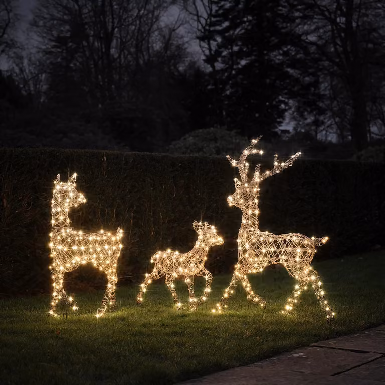 Lights4fun Dual LED Studley Light Up Reindeer Family (Stag, Doe and Fawn) in White
